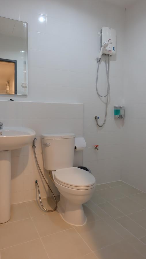 Airport Hostel Phuket Nai Yang Beach 외부 사진